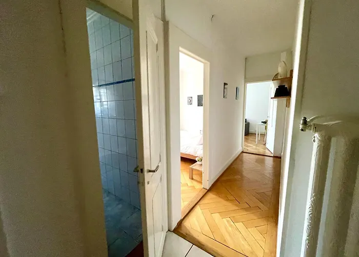 8 Minutes Walking From Train Station * 洛桑