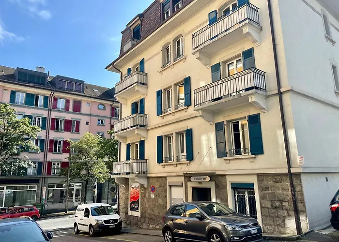 8 Minutes Walking From Train Station